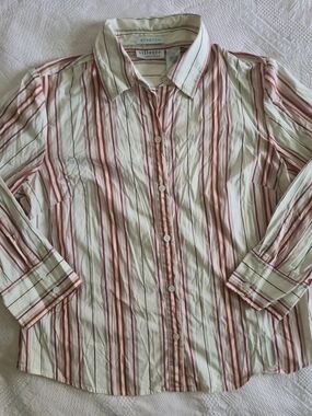 Villager Liz Clairborne Red Cream Striped Button-Down Shirt Size 14
